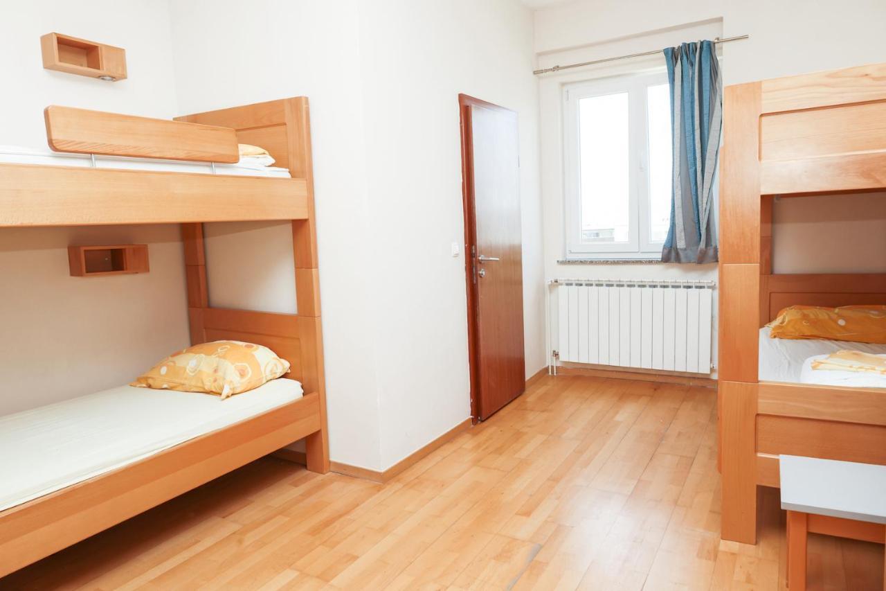 Hi Hostel Zadar Luaran gambar